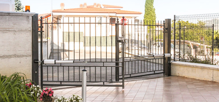 best swing gate repair in Chatsworth